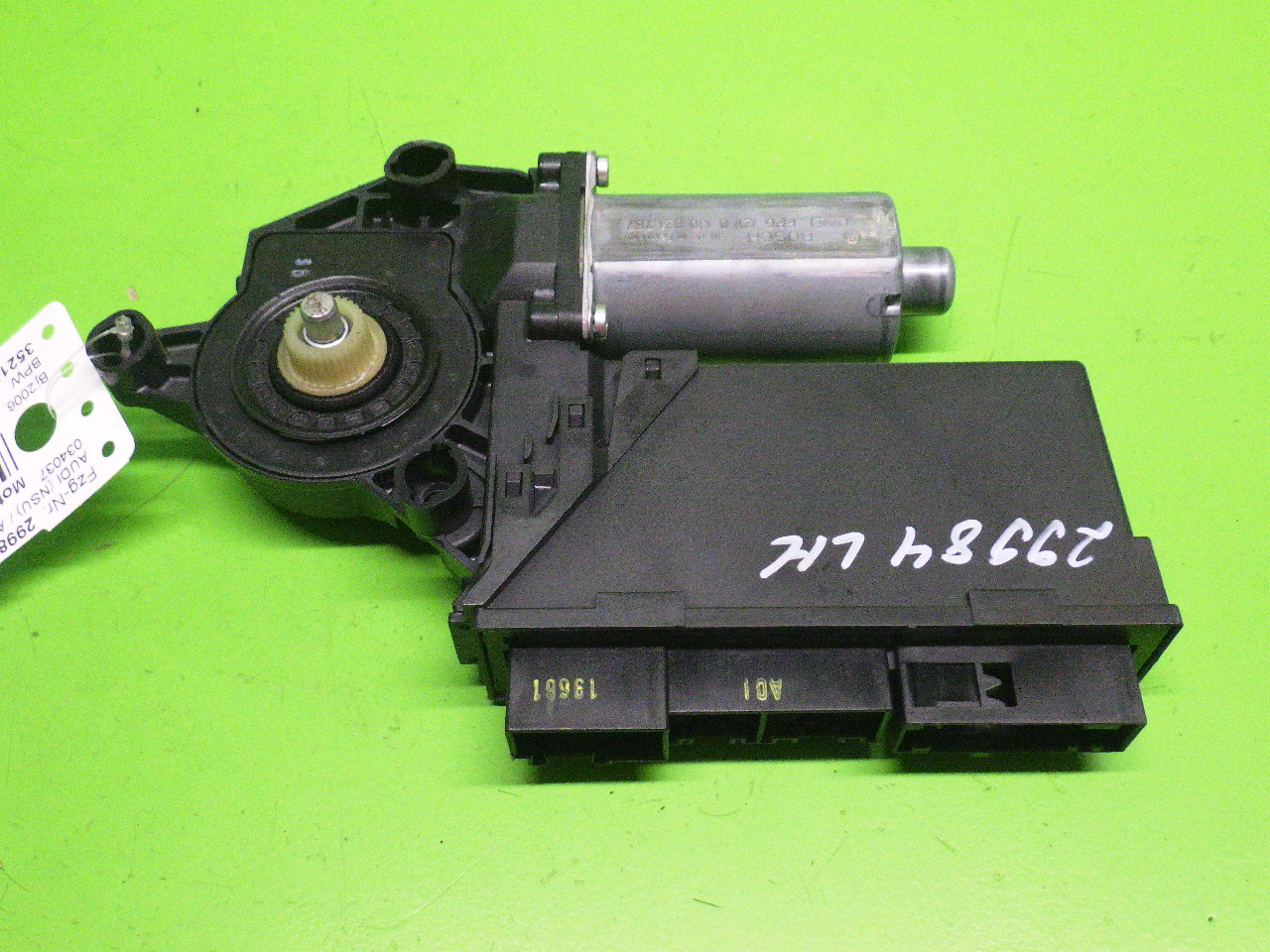 Fensterhebermotor Tür hinten links  AUDI      (NSU) A4 (8EC, B7) 2.0 TDI - 8E0959801E - 352133