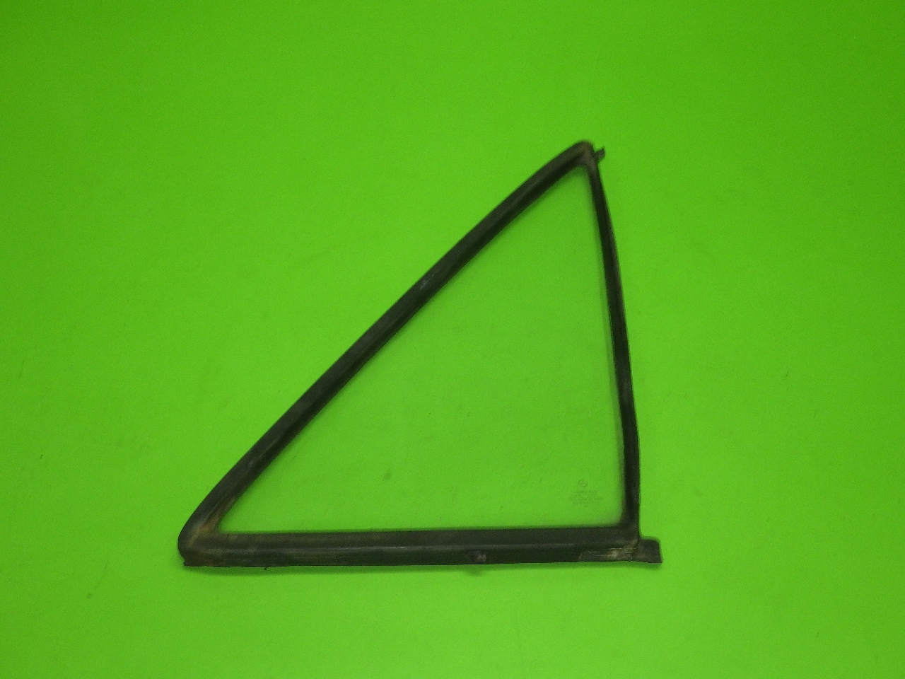 Dreieckscheibe hinten links MERCEDES-BENZ /8 (W115) 200 D (115.115) - 367808