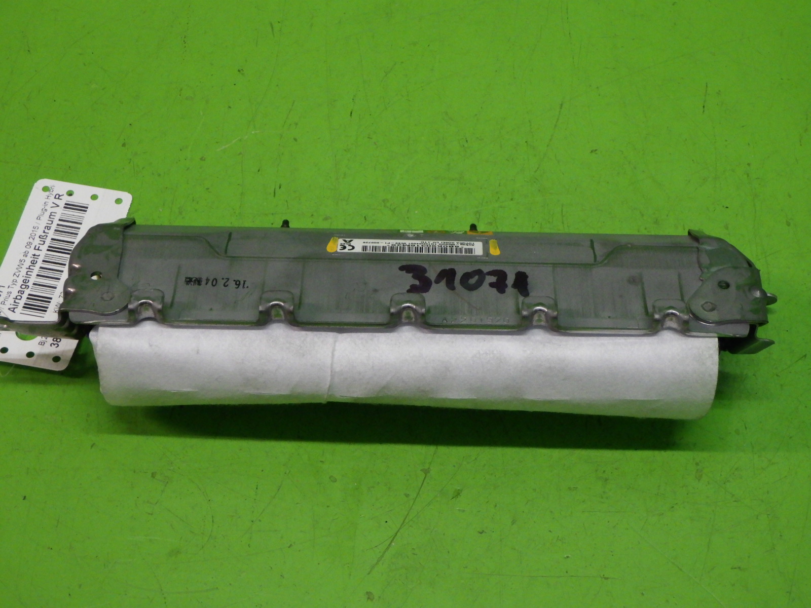 Airbageinheit Fußraum vorne rechts TOYOTA PRIUS (W5) 1.8 Hybrid (ZVW50_, ZVW51_) - 0589P1000739 - 389026