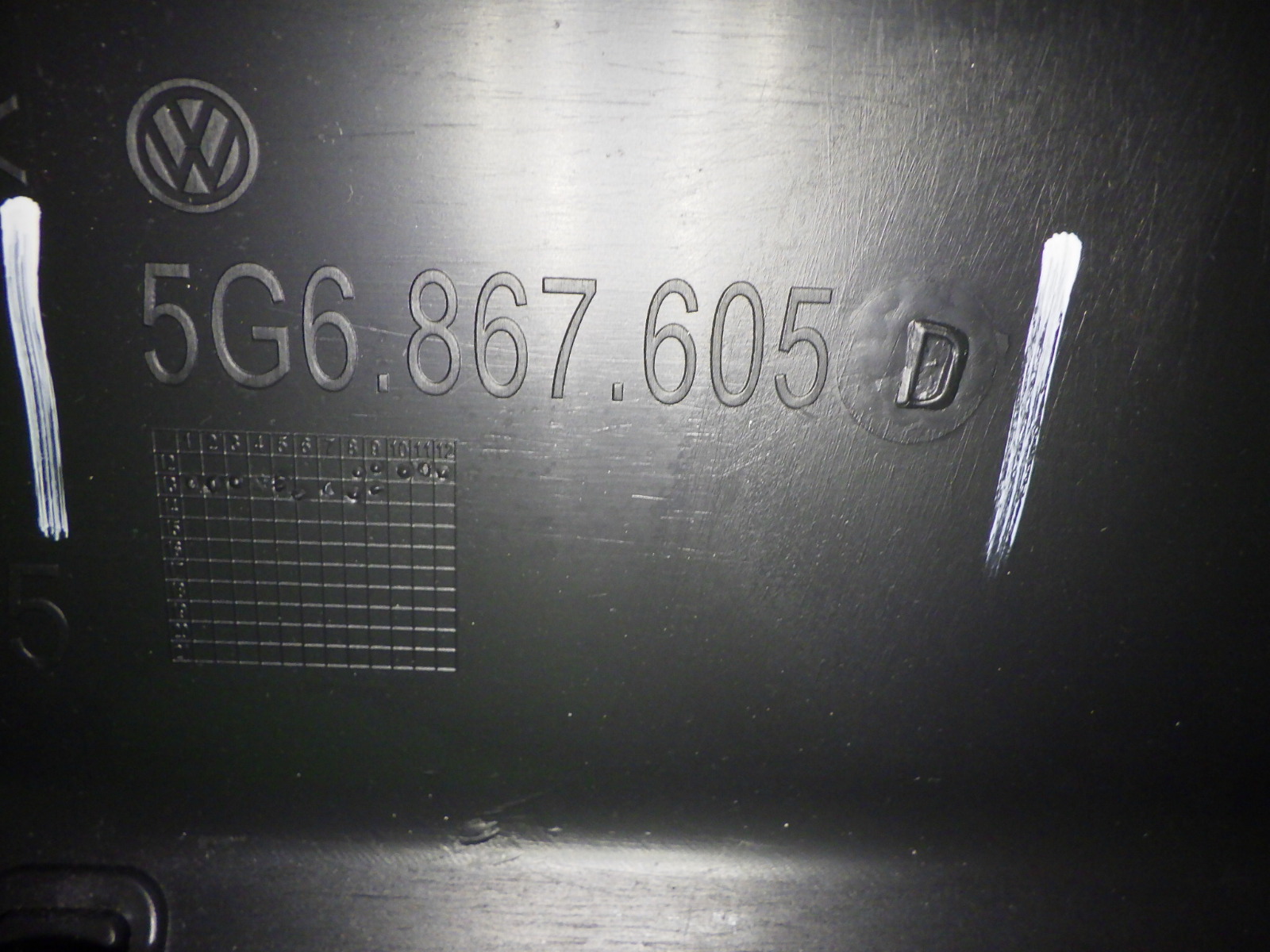 Abdeckung unten Hecktür VW GOLF VII (5G1, BE1) 1.2 TSI 5G6867605D - 395973